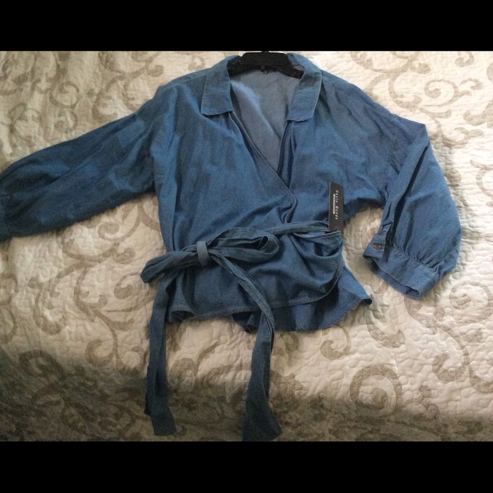 NWT wrap around demin blouse